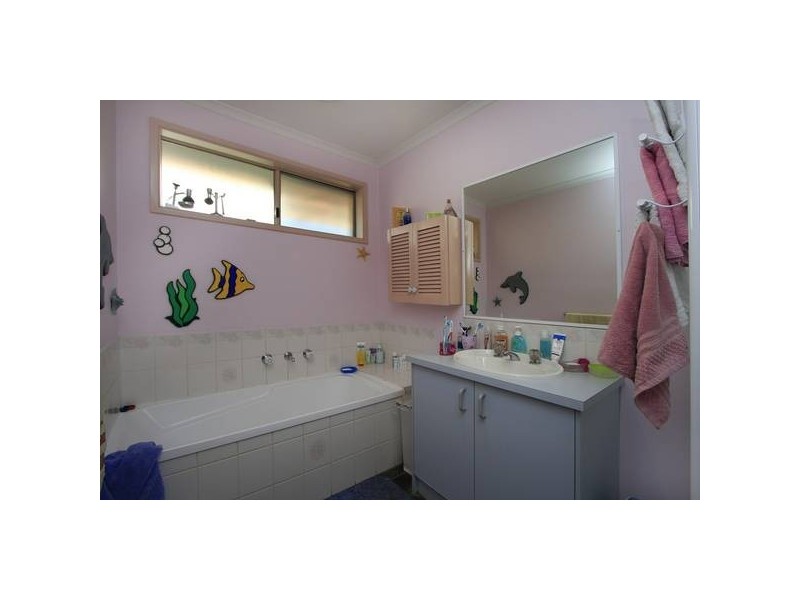 14 Miranda Gardens, Hampton Park VIC 3976