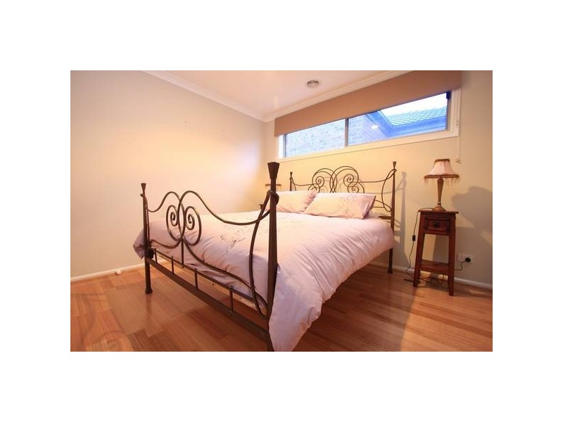 29 Hal Porter Terrace, Lynbrook VIC 3975