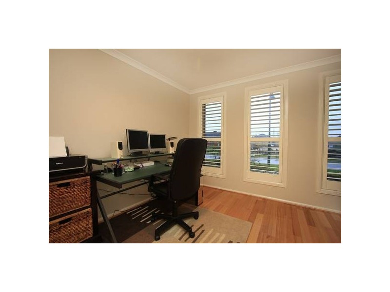 29 Hal Porter Terrace, Lynbrook VIC 3975