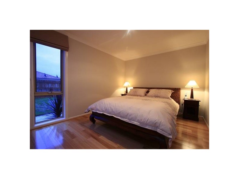 29 Hal Porter Terrace, Lynbrook VIC 3975