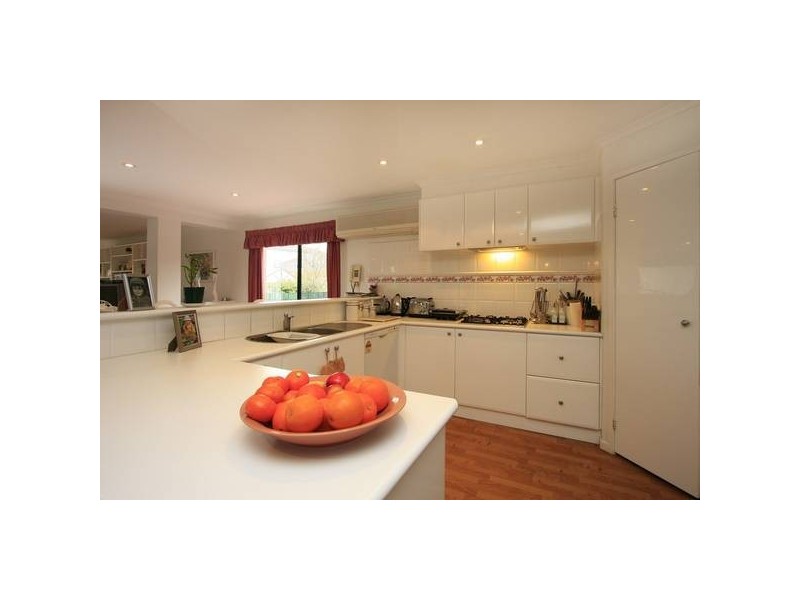 1 Eleanore Crescent, Hallam VIC 3803