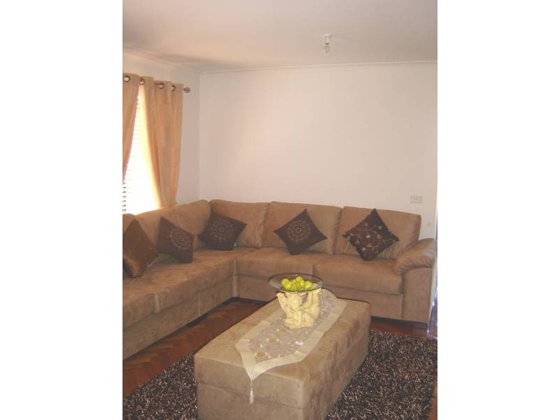 9 Aquamarine Court, Hampton Park VIC 3976