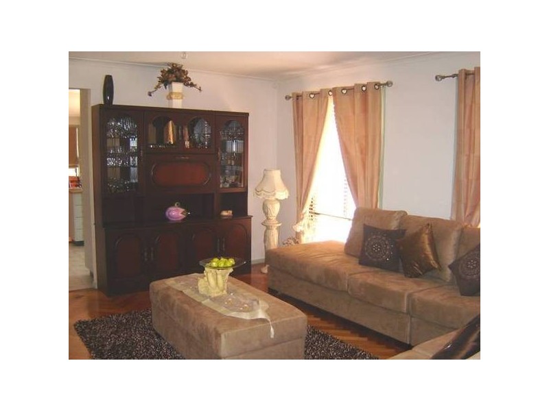 9 Aquamarine Court, Hampton Park VIC 3976