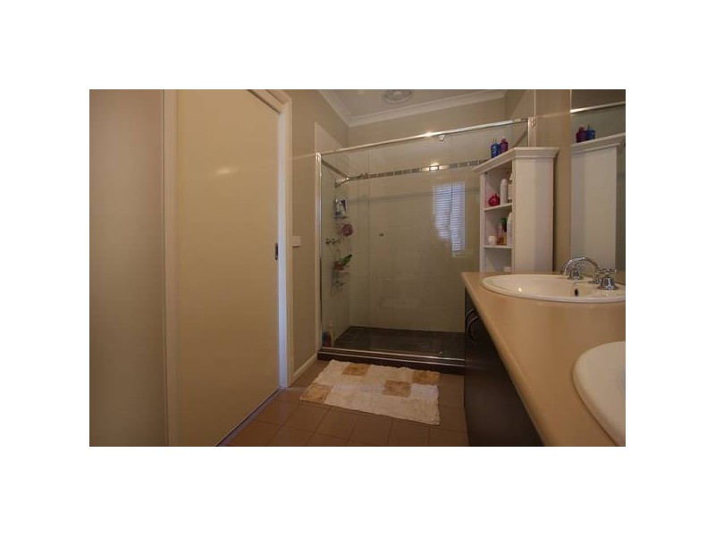 7 Alpine Heath Way, Lyndhurst VIC 3975