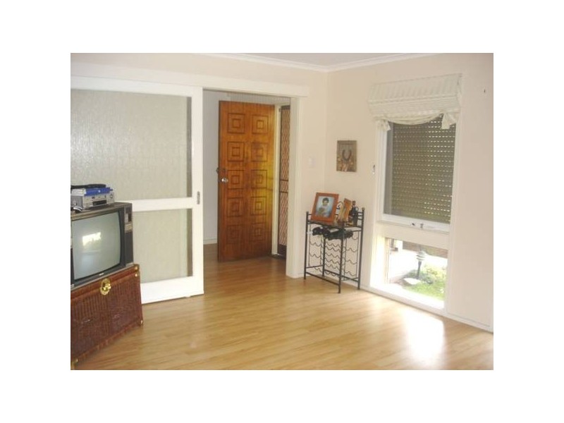 66 Greenvalley Crescent, Hampton Park VIC 3976