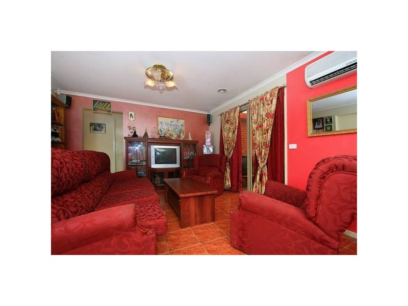 9 The Retreat, Hampton Park VIC 3976