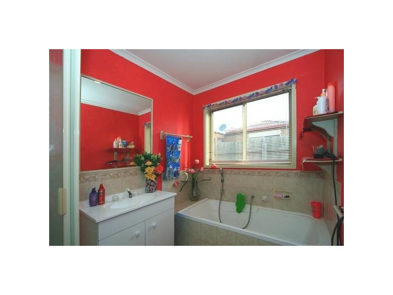 9 The Retreat, Hampton Park VIC 3976