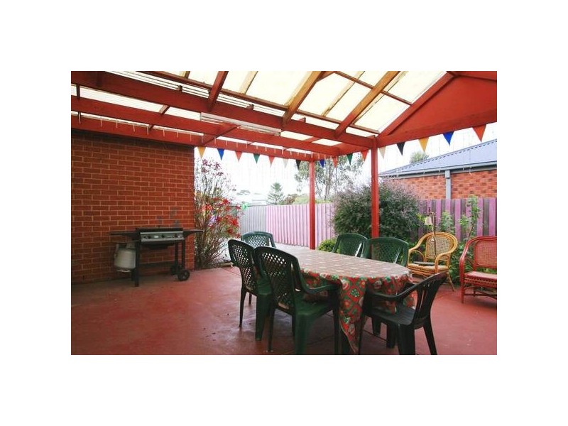 9 The Retreat, Hampton Park VIC 3976