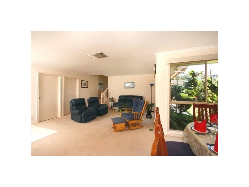 44 Matthew Flinders Avenue, Endeavour Hills VIC 3802