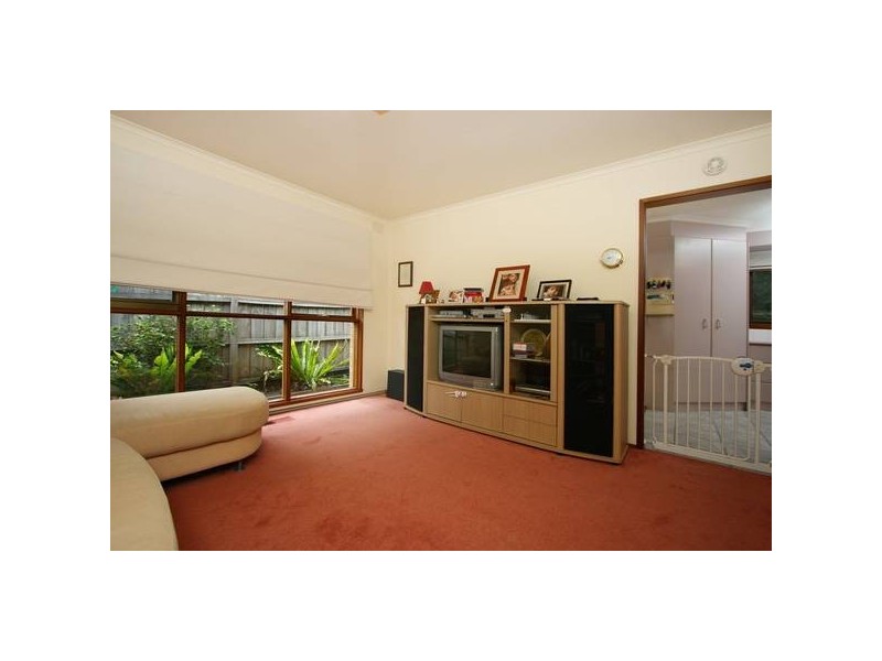 27 Hampton Drive, Hampton Park VIC 3976