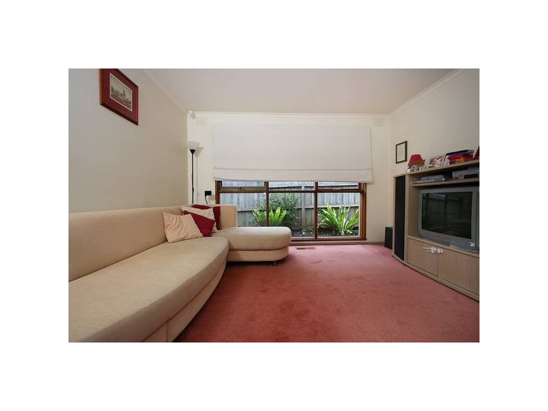 27 Hampton Drive, Hampton Park VIC 3976