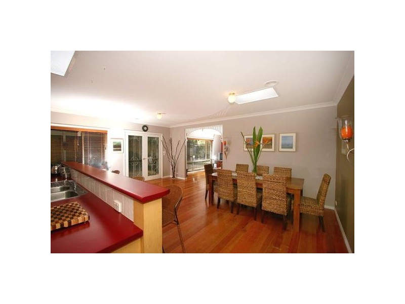 27 Caversham Terrace, Lynbrook VIC 3975