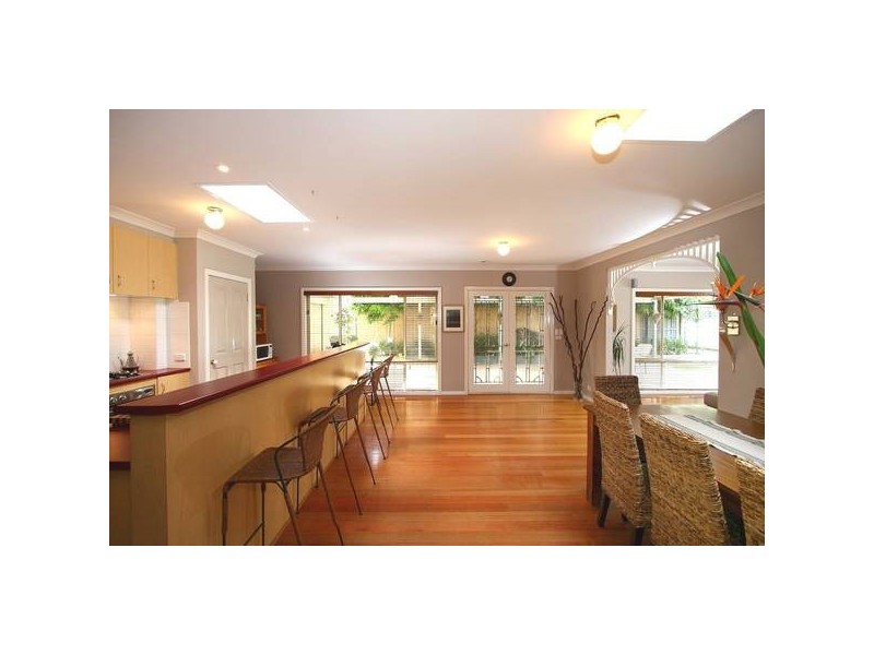 27 Caversham Terrace, Lynbrook VIC 3975