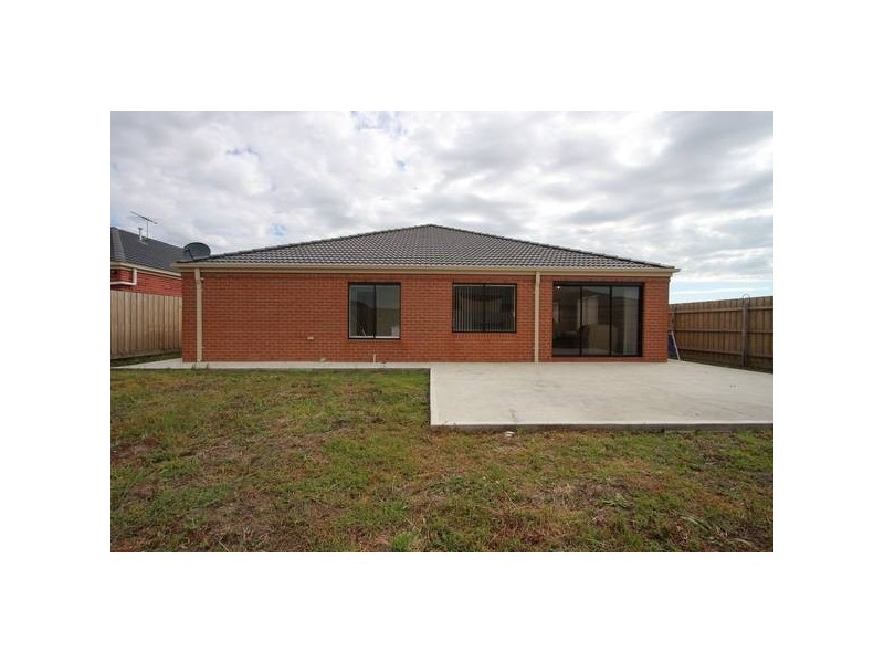 156 Paterson Drive, Lynbrook VIC 3975