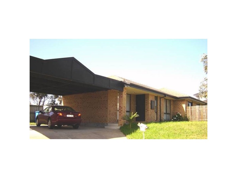 25 Dutton Close, Lynbrook VIC 3975