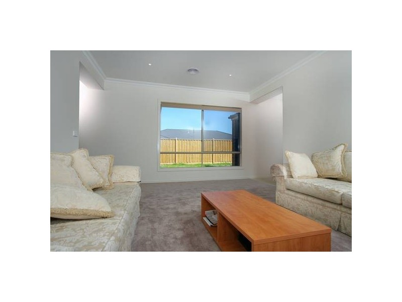 22 Viewline Way, Lyndhurst VIC 3975