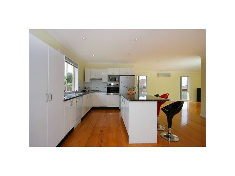 19 Eleanore Crescent, Hallam VIC 3803