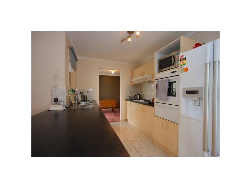 5 Ironbark Close, Hampton Park VIC 3976