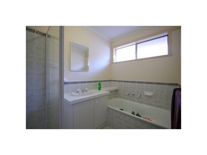 5 Ironbark Close, Hampton Park VIC 3976