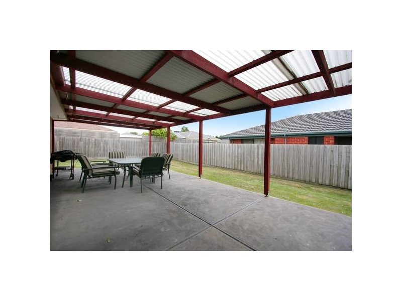 5 Ironbark Close, Hampton Park VIC 3976