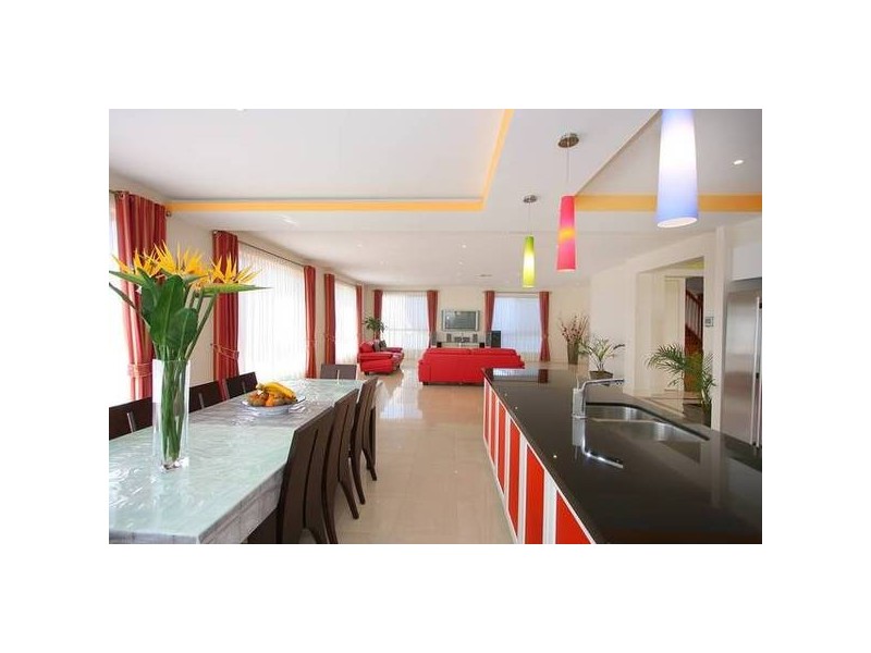 2 Tembie Rise, Lynbrook VIC 3975