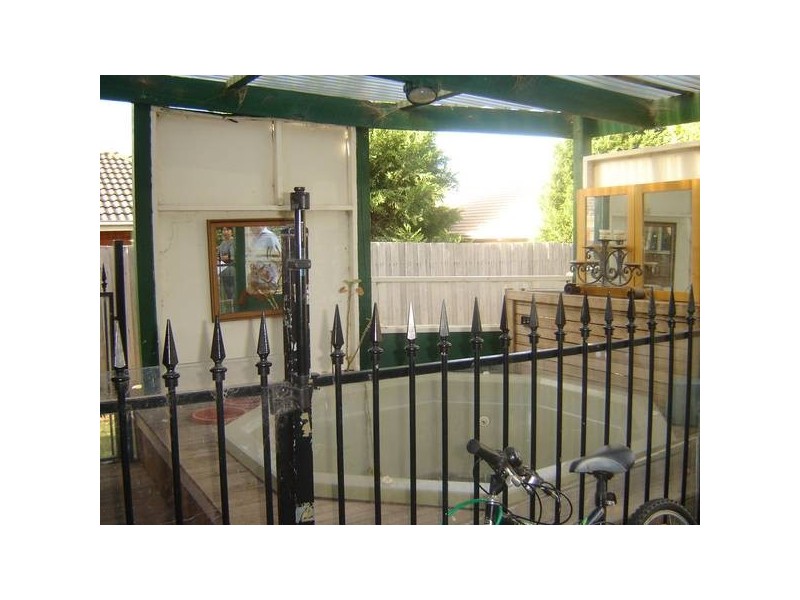 4 Isaac Edey Place, Hampton Park VIC 3976