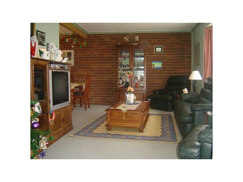 8 Princess Maria Place, Hampton Park VIC 3976