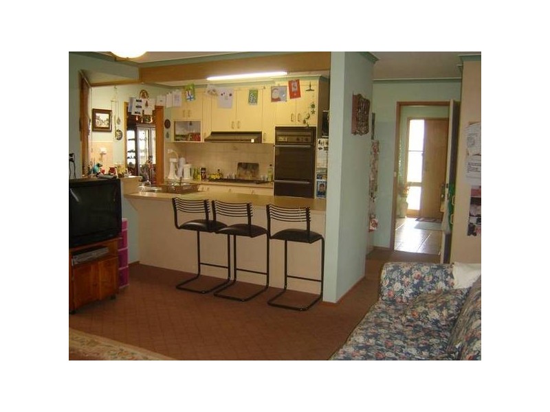 8 Princess Maria Place, Hampton Park VIC 3976