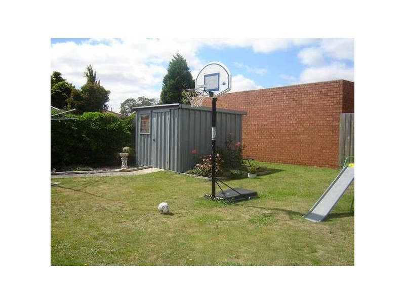 8 Princess Maria Place, Hampton Park VIC 3976