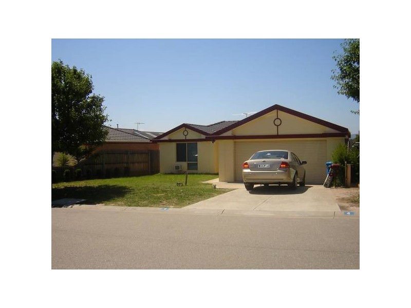 4 Rochford Place, Narre Warren South VIC 3805