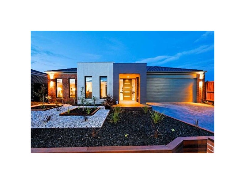 18 Alpine Heath Way, Lyndhurst VIC 3975