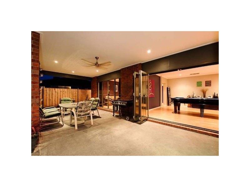 18 Alpine Heath Way, Lyndhurst VIC 3975