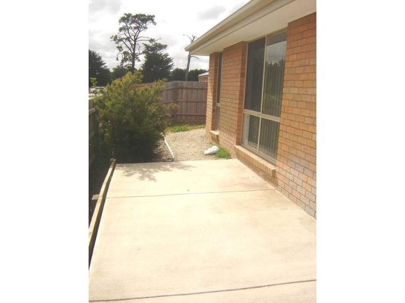 1 Athena Court, Cranbourne VIC 3977