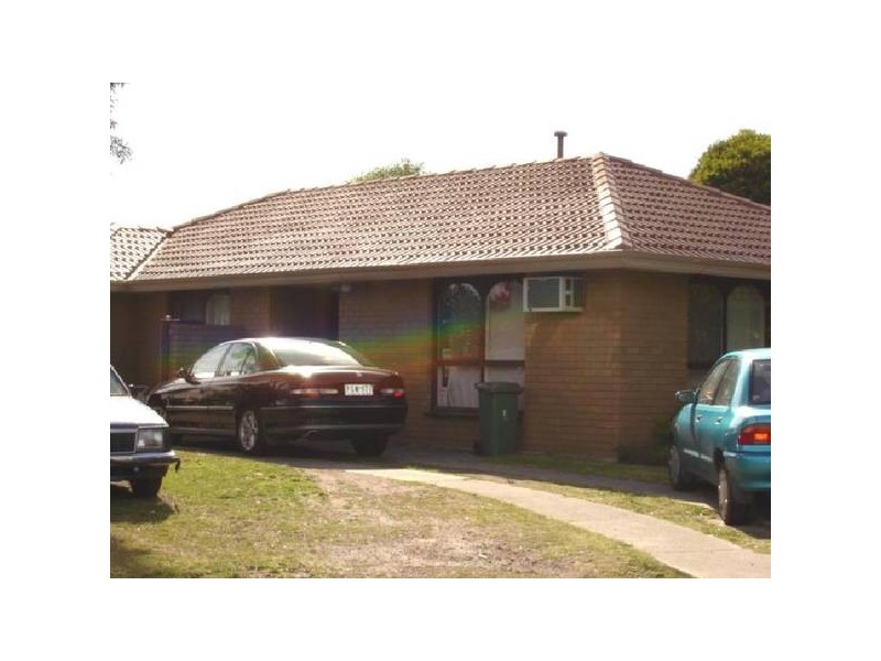 6 Karol Court, Hampton Park VIC 3976