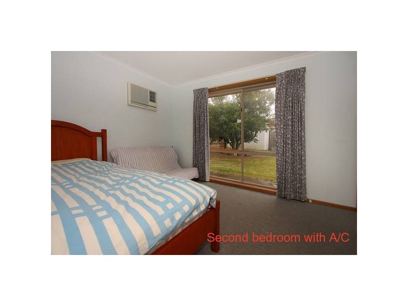 11 Garfield Court, Hampton Park VIC 3976