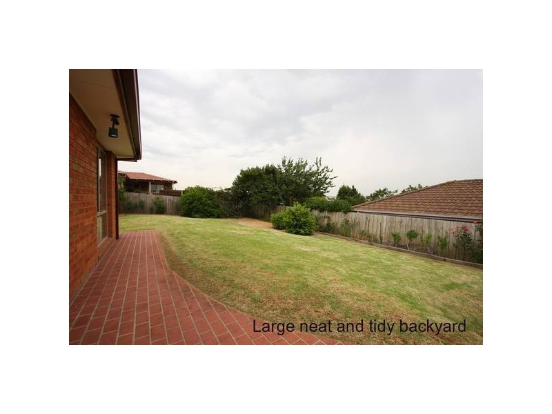 11 Garfield Court, Hampton Park VIC 3976