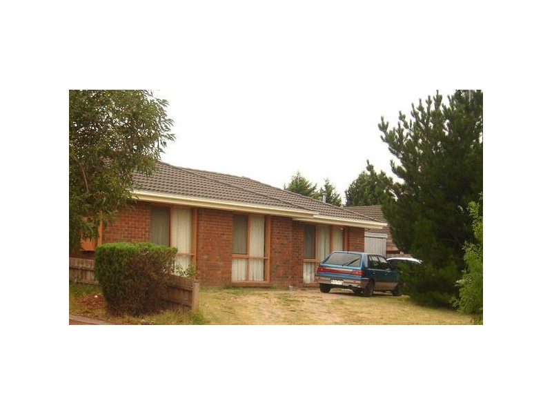 15 King David Court, Hampton Park VIC 3976