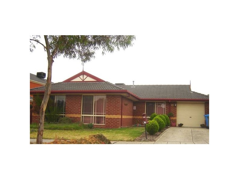 10 Slessor Avenue, Lynbrook VIC 3975