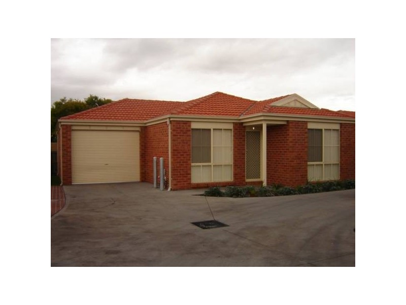 8/36 Armadale Drive, Narre Warren VIC 3805