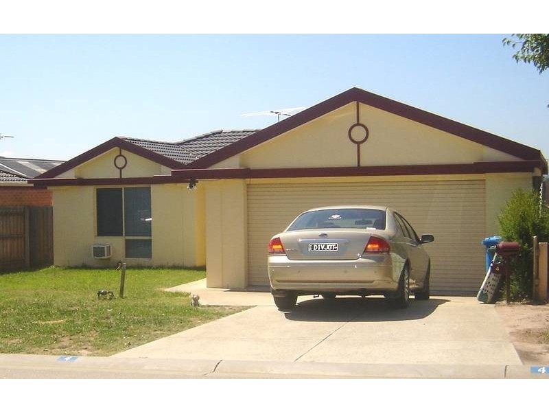 4 Rochford Place, Narre Warren South VIC 3805