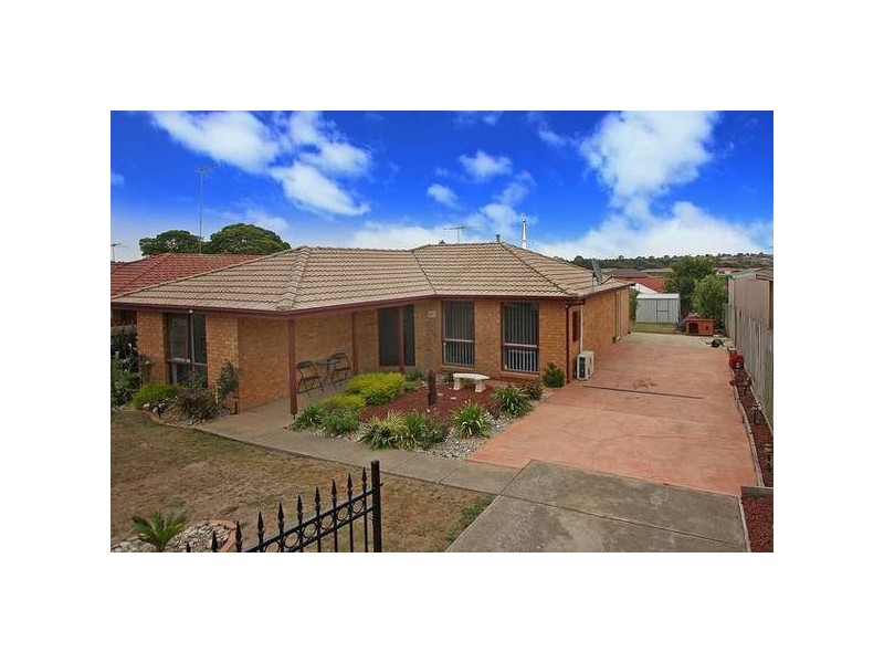 19 Jessica Drive, Hampton Park VIC 3976