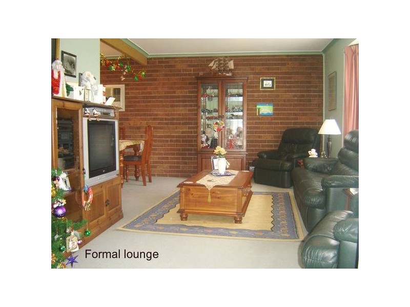 8 Princess Maria Place, Hampton Park VIC 3976