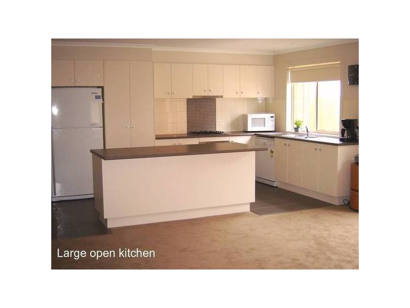 8 Rudd Court, Lynbrook VIC 3975