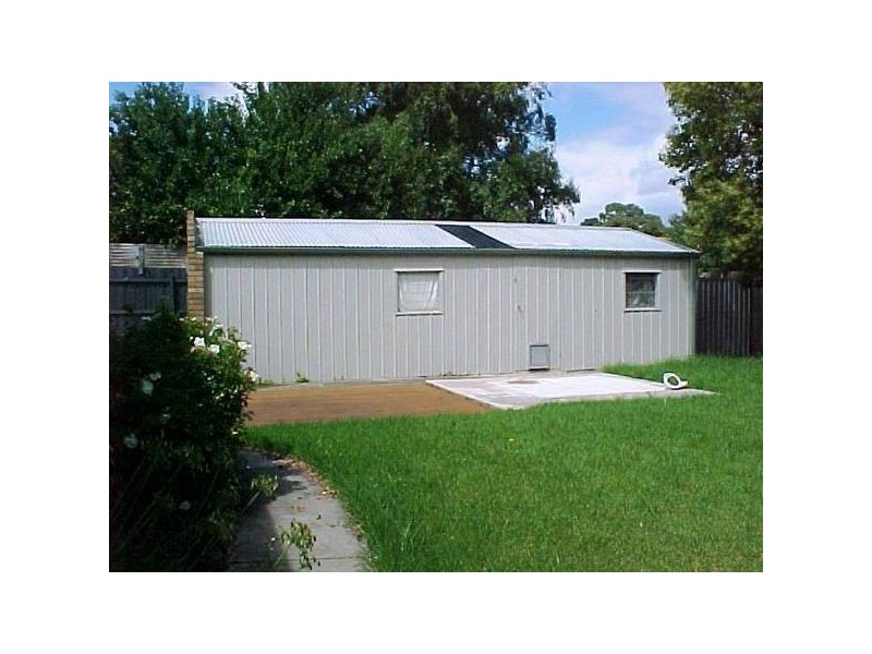 9 Mountview Avenue, Hallam VIC 3803