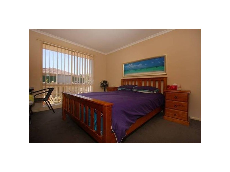 39 Oakland Drive, Hampton Park VIC 3976