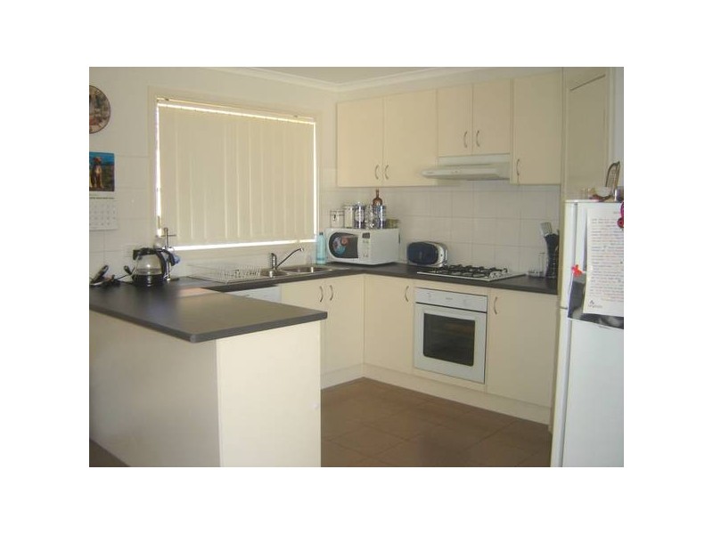 9 Tulip Grove, Cranbourne VIC 3977