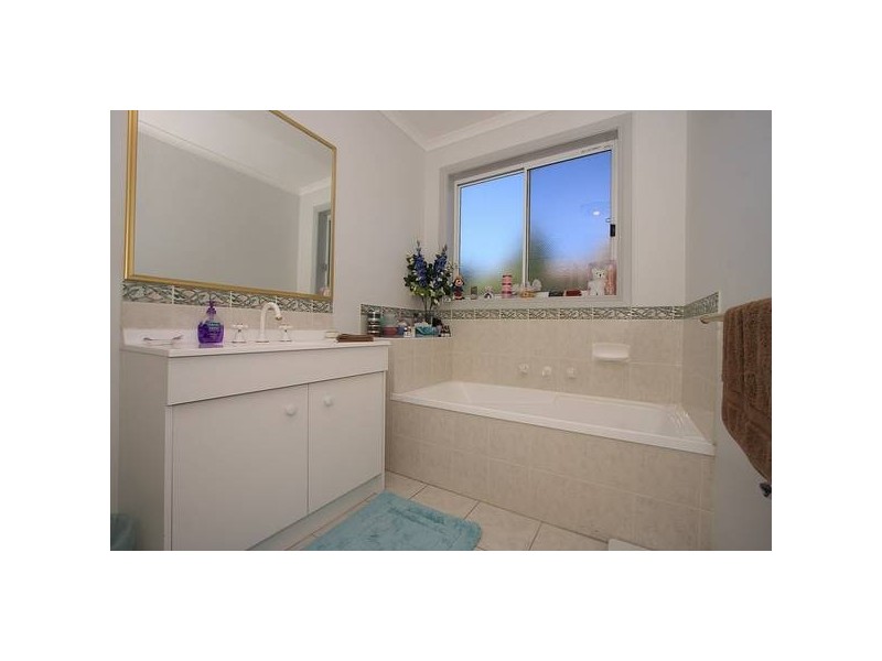 2 Cumulus Court, Hampton Park VIC 3976