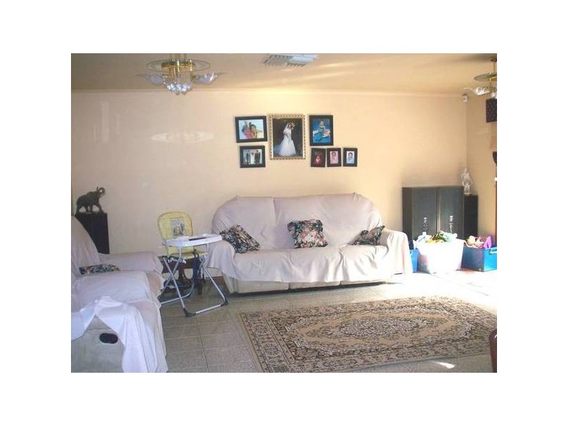 2 Cheshunt Drive, Hallam VIC 3803