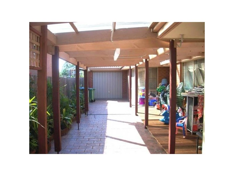 2 Cheshunt Drive, Hallam VIC 3803