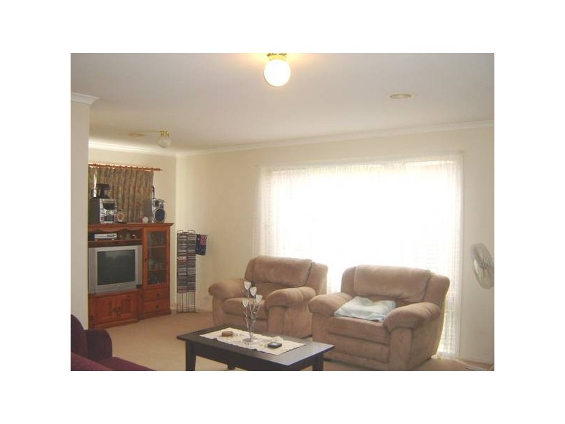 3 Durack Avenue, Lynbrook VIC 3975